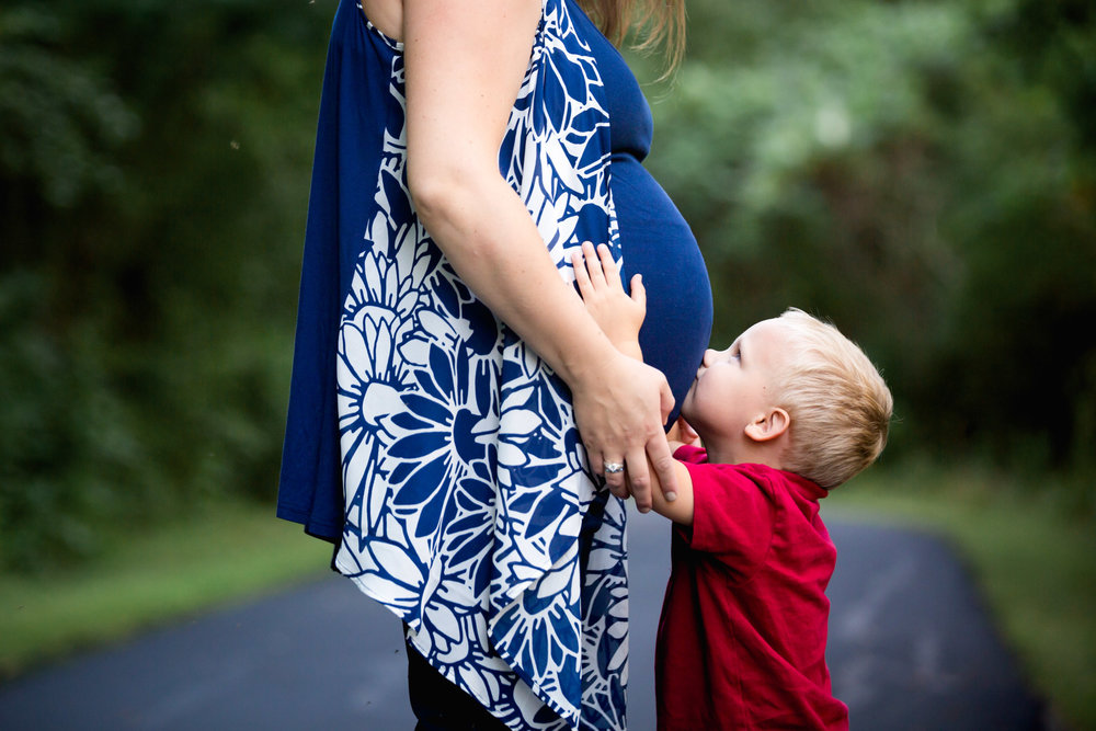 When to Book Your Maternity Photography Session