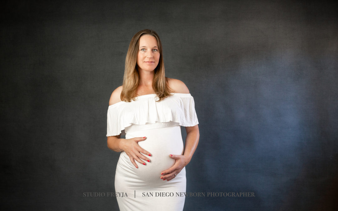 San Diego Maternity Studio – Lesson learned, pick up your phone!