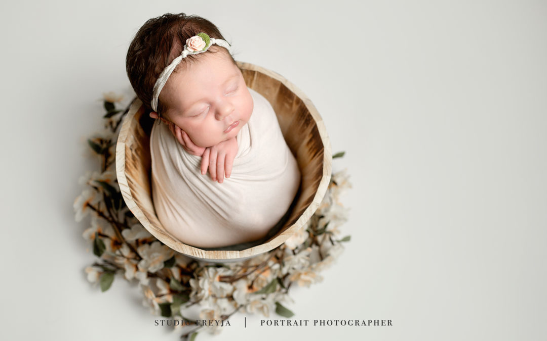 A Floral Baby – San Diego Newborn Photographer & Florist