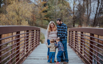 2 Boys – Plenty of Fun | Fall Family Pictures