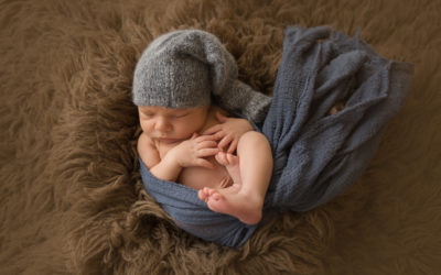 Older Newborns Pictures – Newborn Session after 14 days