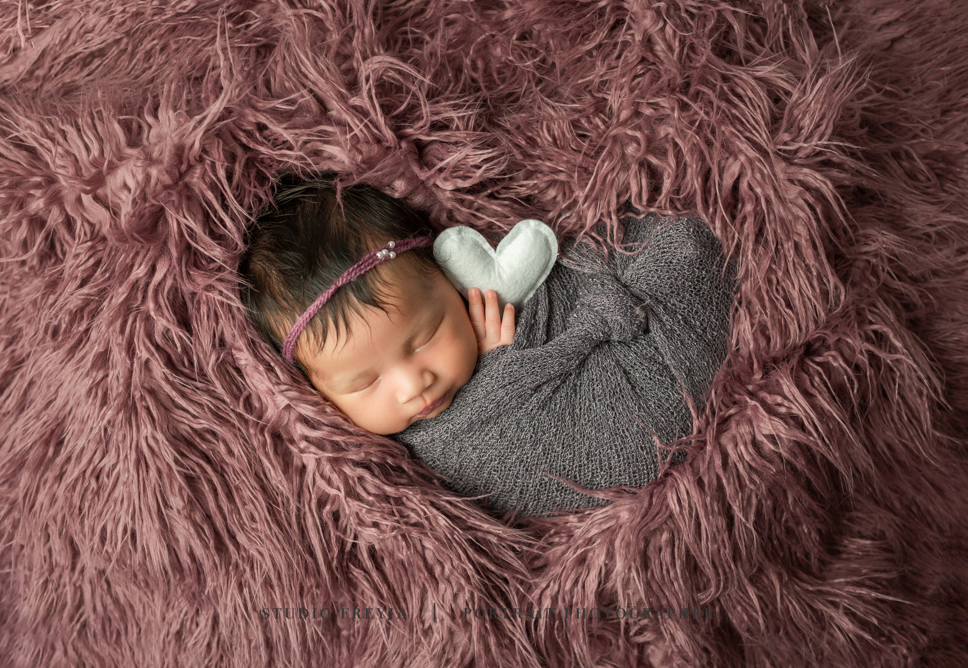  Studio Freyja, San Diego Newborn Photographer 