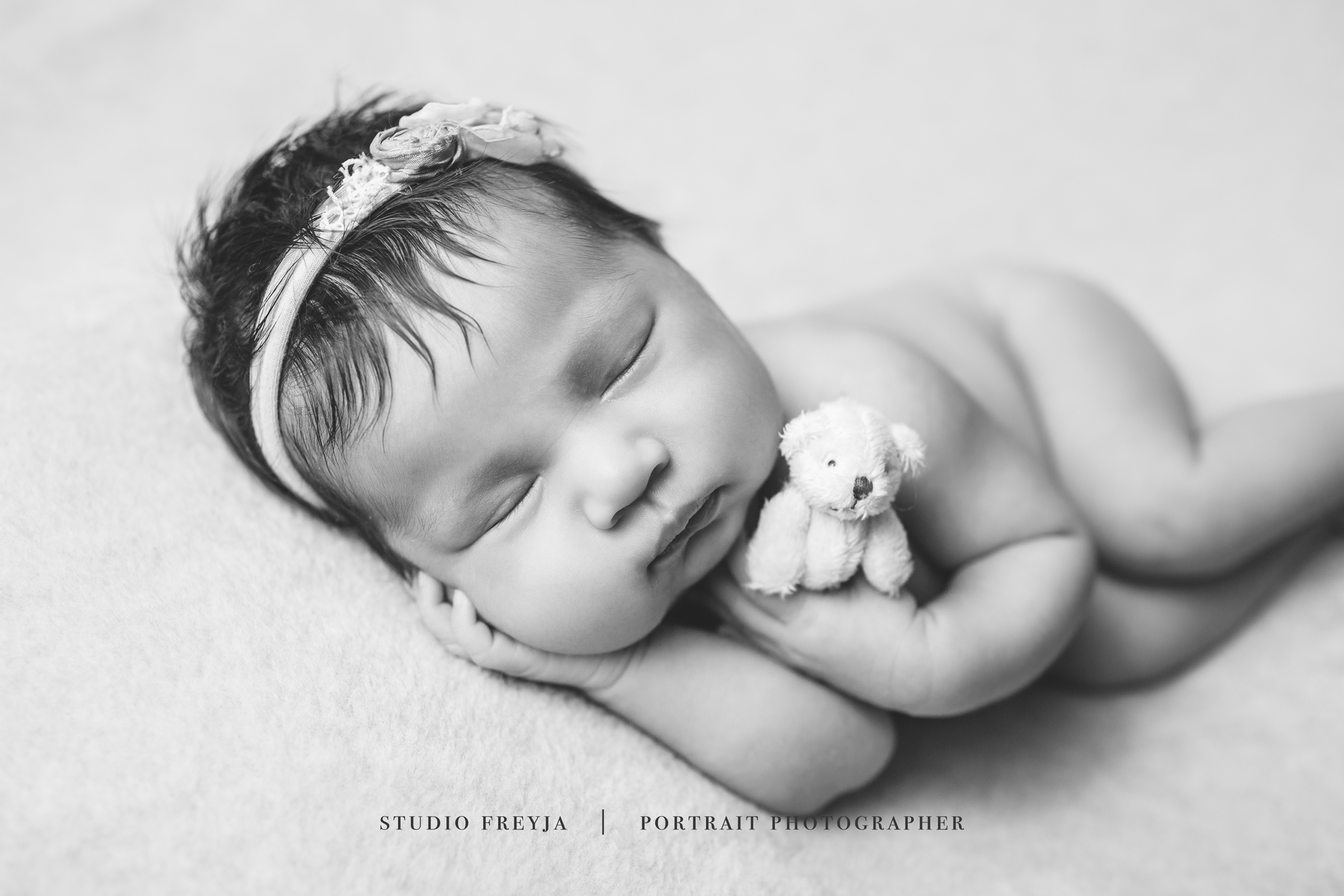  Studio Freyja, San Diego Newborn Photographer 