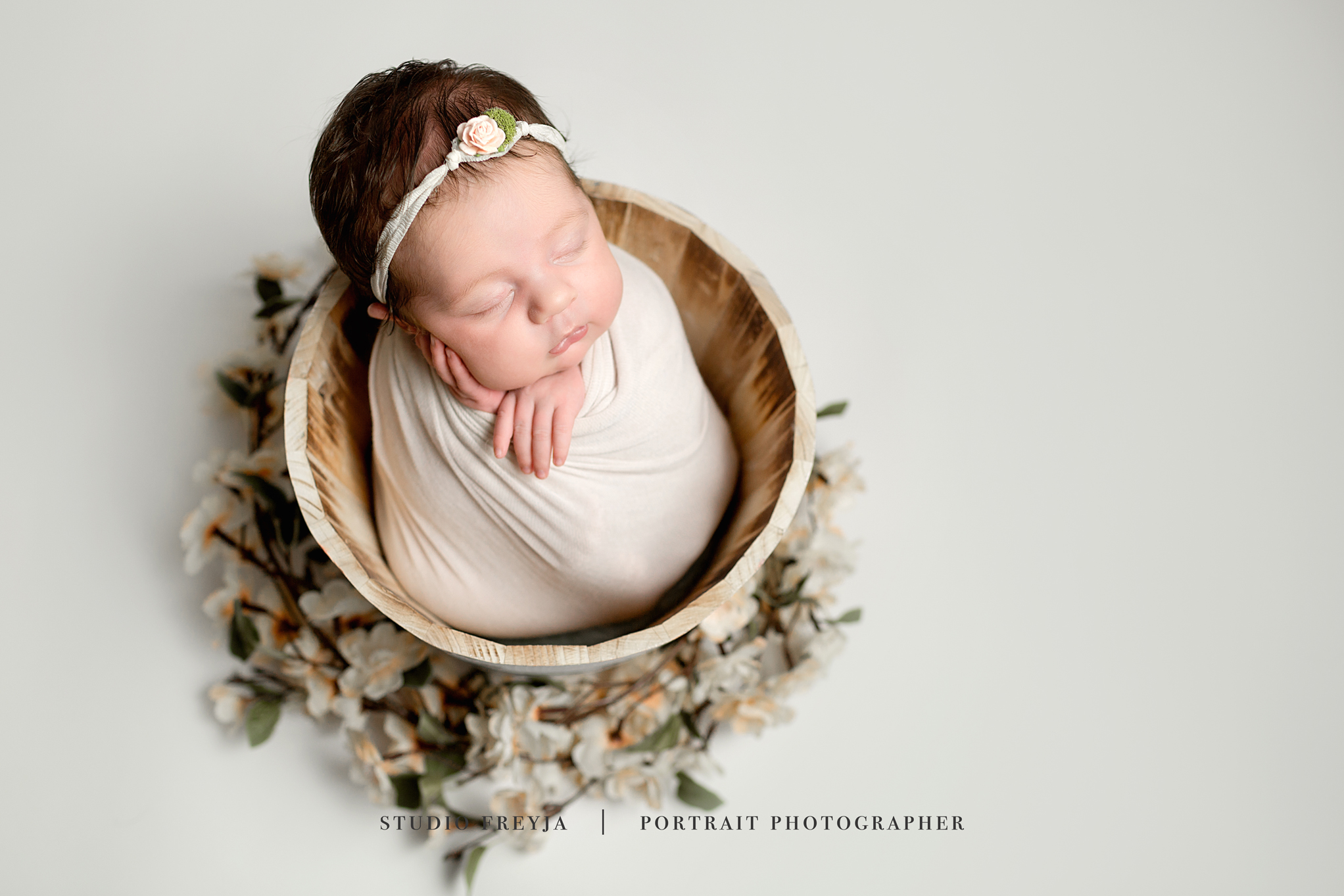 Brookly Newborn Pictures Copyright Studio Freyja-25.jpg