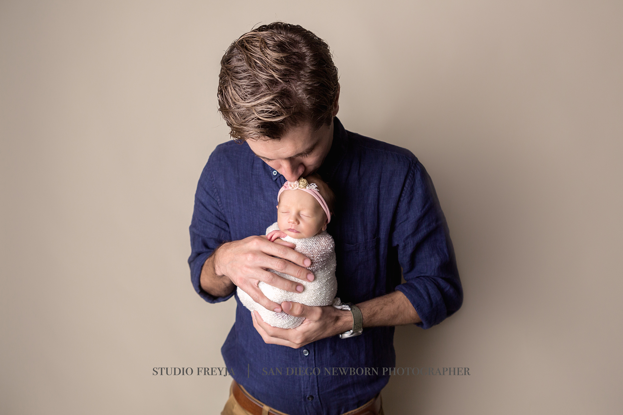 Parent Posing San Diego Newborn Portraits