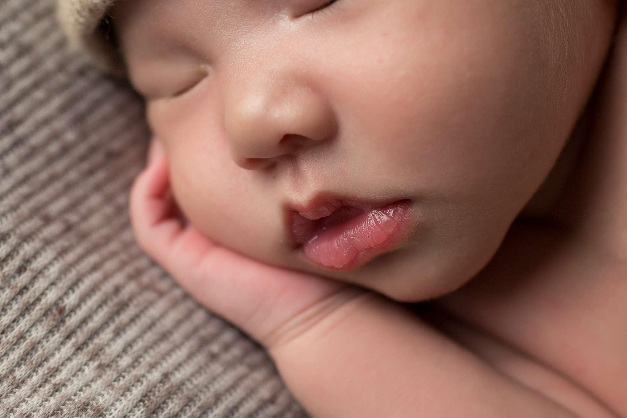 Newborn Infant Pictures - Baby Rome's newborn session in San Diego CA