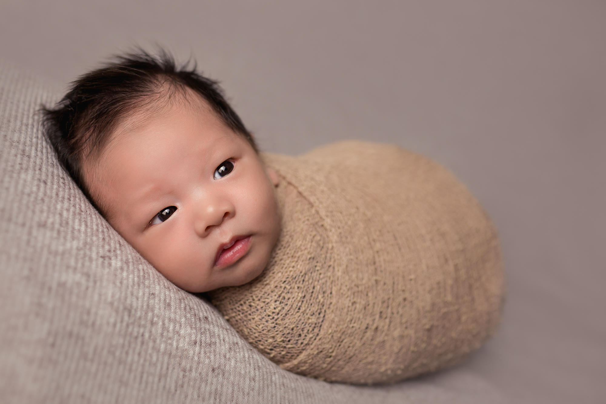 Wide awake Baby Rome during Newborn Pictures in San Diego, CA by Studio Freyja Newborns