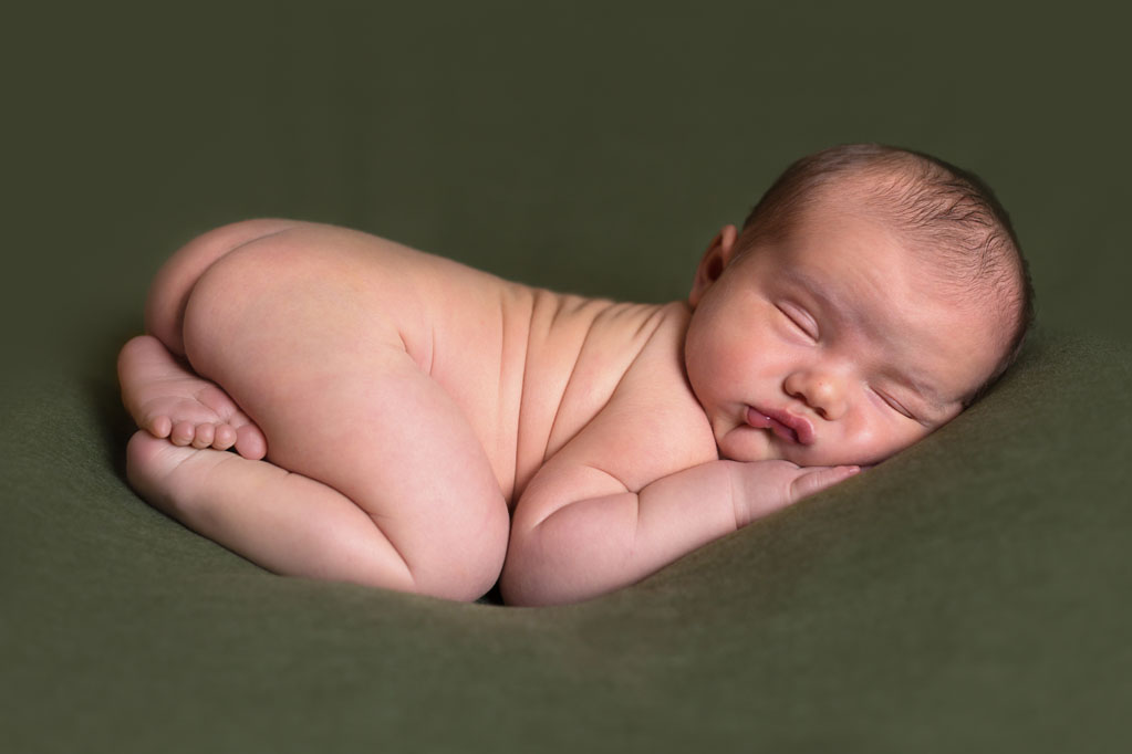 San Diego Baby Photograpehr Studio Freyja Newborns Photography in San Diego CA1.jpg