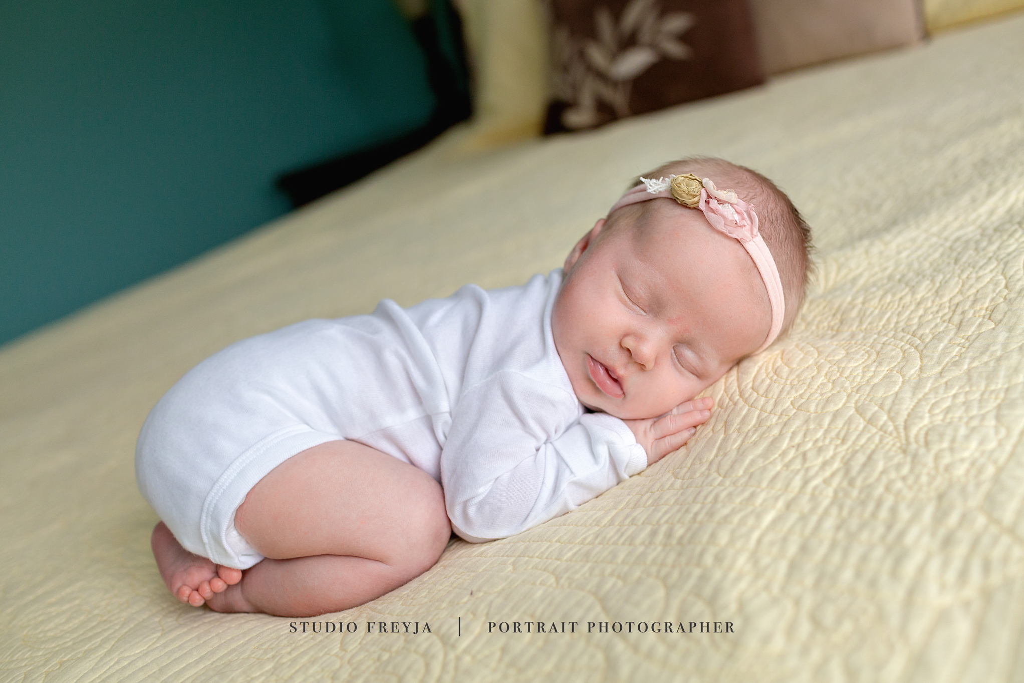 Vivan Newborn Session Copyright Studio Freyja-66.jpg