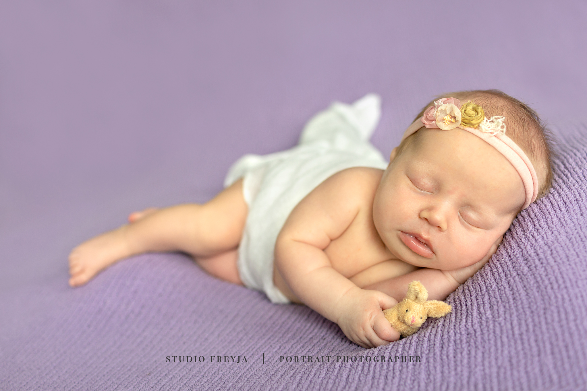 Vivan Newborn Session Copyright Studio Freyja-86_1.jpg