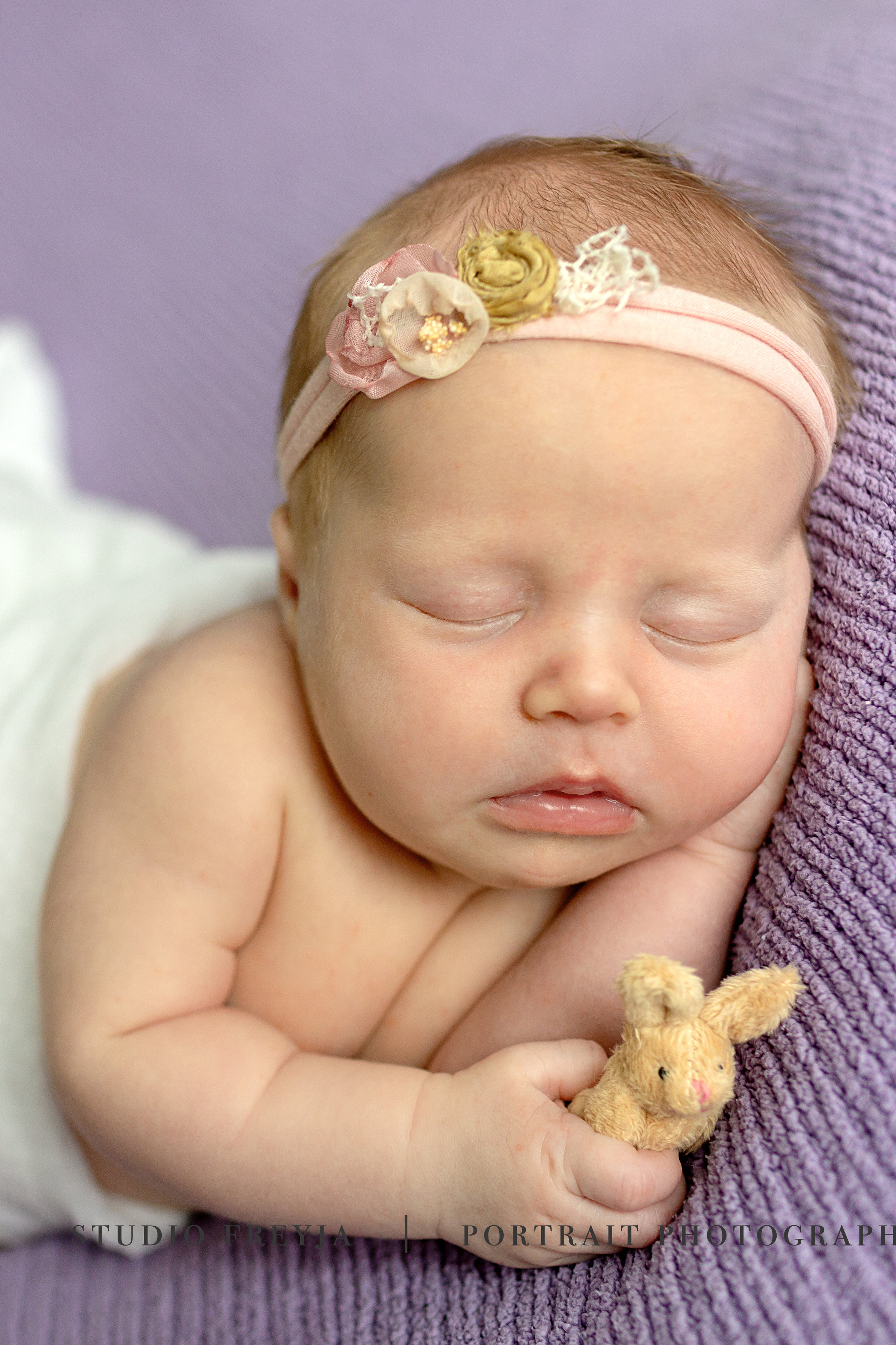 Vivan Newborn Session Copyright Studio Freyja-88.jpg